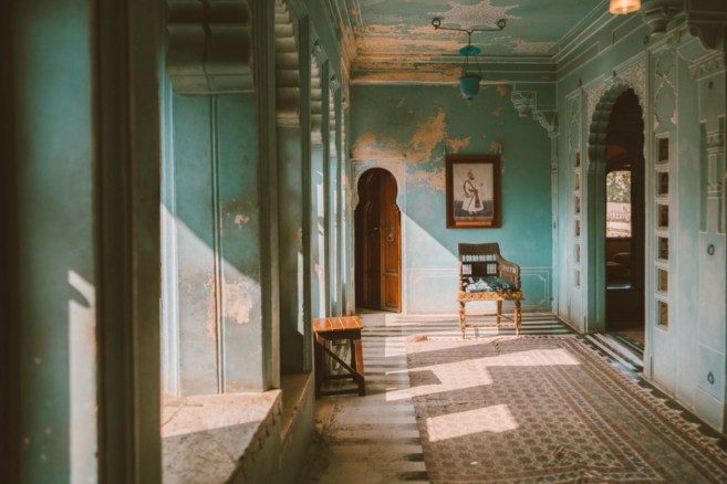 blue room in city palace in udaipur rajasthan